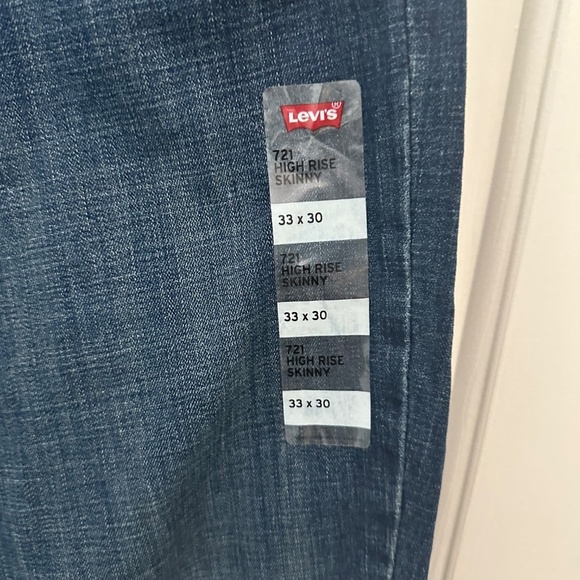 Levi’s Women’s 721 High Rise Skinny Jeans 33-30 - Picture 2 of 8